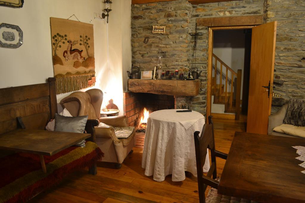 Casa De Onor Villa Рио де Онор Екстериор снимка