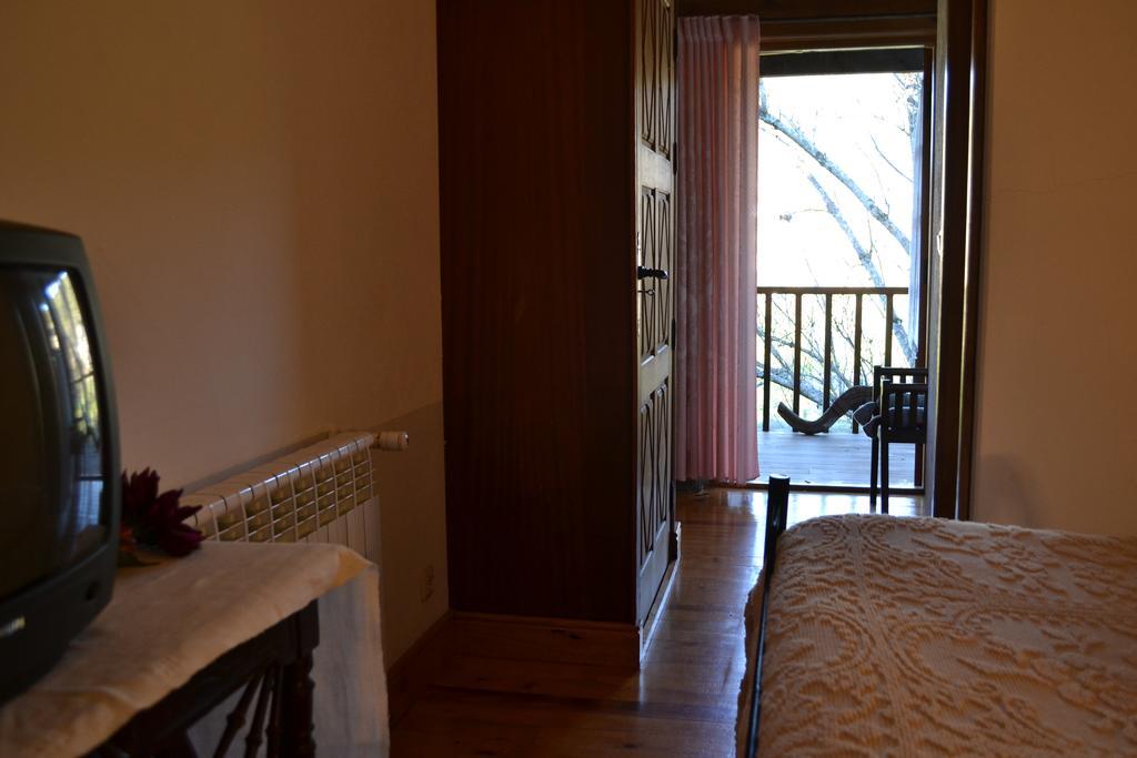 Casa De Onor Villa Рио де Онор Екстериор снимка