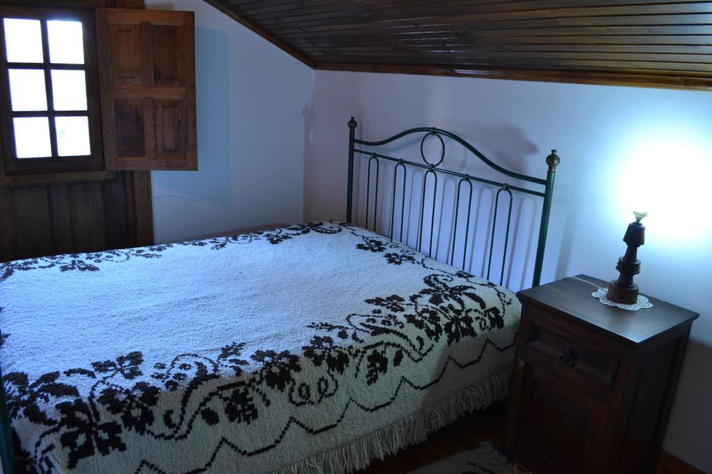 Casa De Onor Villa Рио де Онор Екстериор снимка